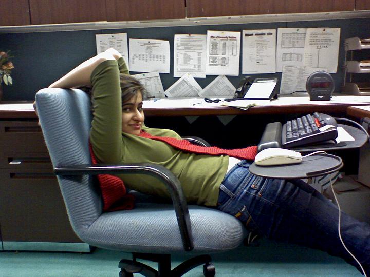 0324081129.jpg - how low can you go... it's ironic that she tells ME to sit up...