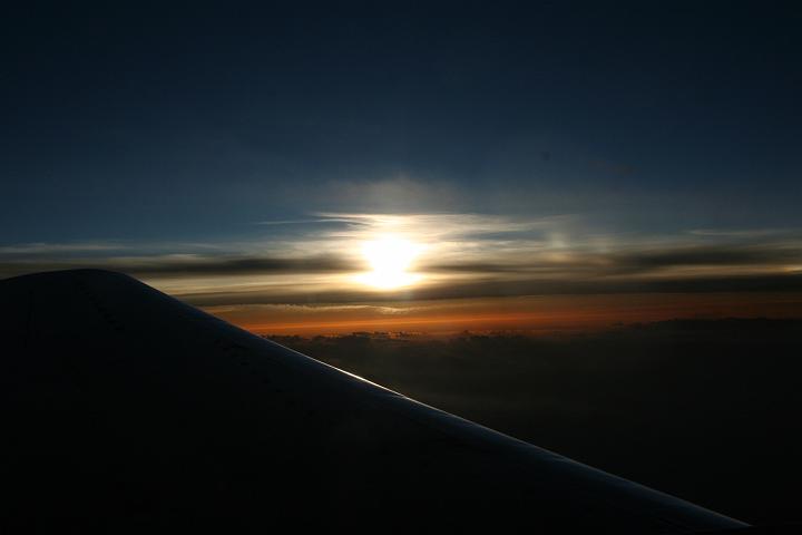 IMG_1510.JPG - on the way home from the cayman islands... I saw the sunset